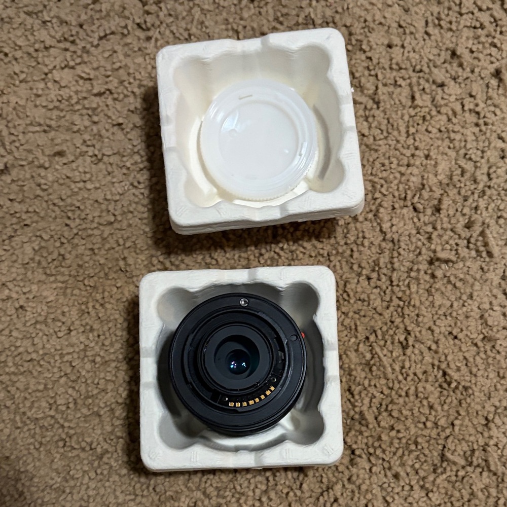 Camera Lens with Packaging